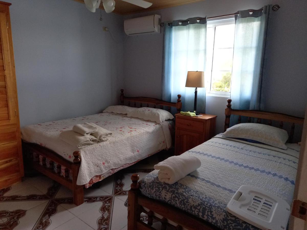 Urania House Villa Bocas del Toro Eksteriør bilde